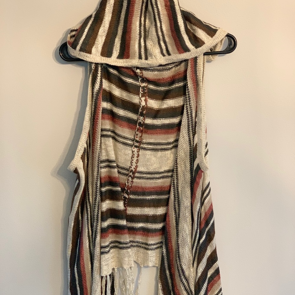 Daytrip stripped sweater vest